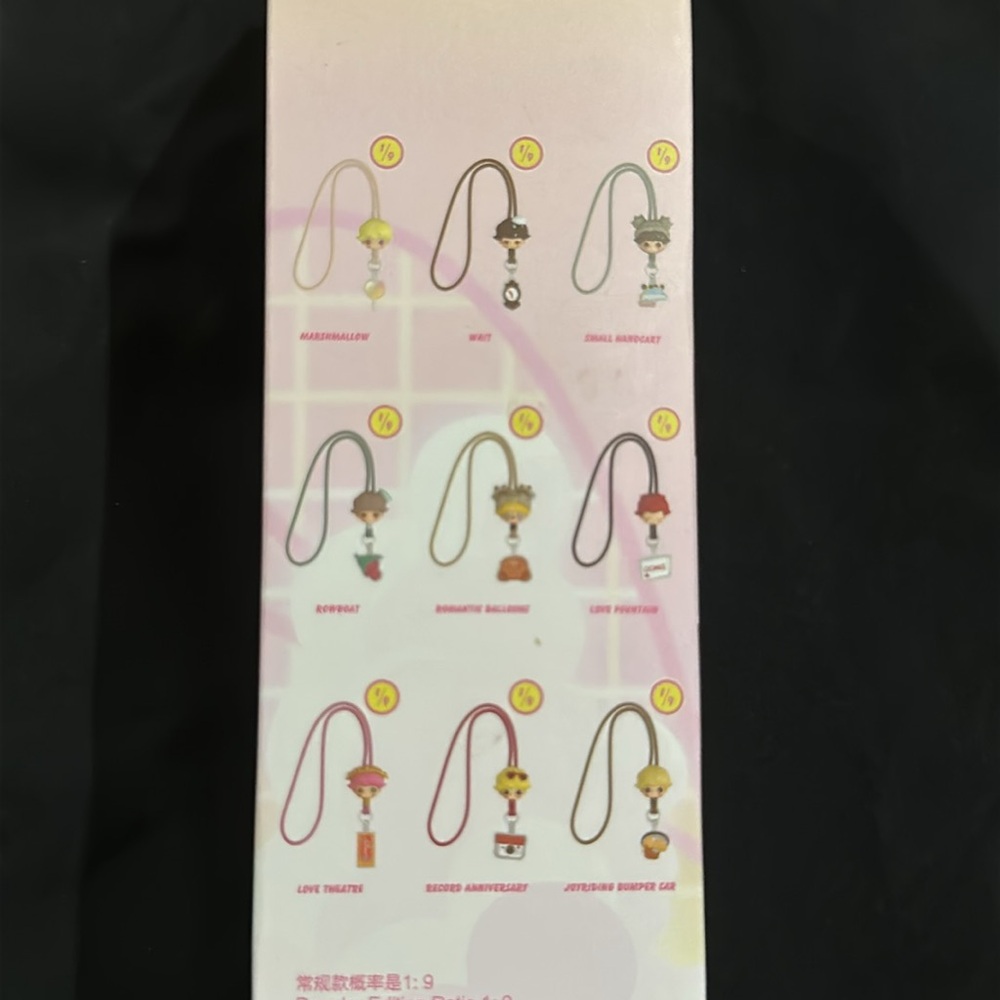 Dimoo Dating Lanyard - Picture 3 of 6